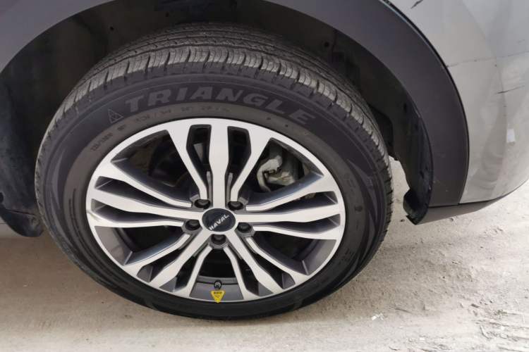 Used Haval F7 2021 2.0T Two-Wheel Drive i-Van Right Front Wheel Hub