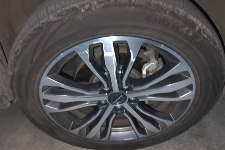 Used Haval F7 2021 2.0T All-Wheel Drive iJoy Right Front Wheel Hub