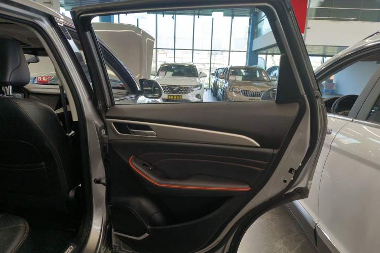 Used Haval F7 2021 1.5T Two-Wheel Drive i-Type Right Rear Door Interior