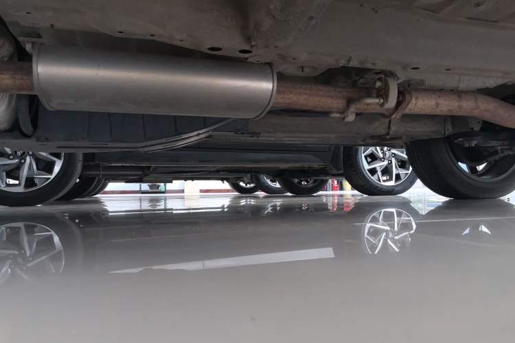 Used Haval F7 2021 1.5T Two-Wheel Drive iXuan Right Side Sill