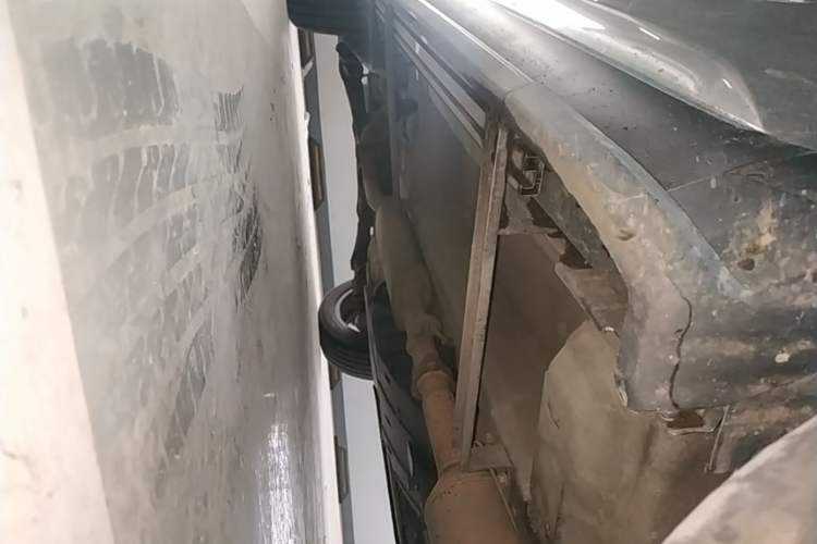 Used Haval F7 2021 2.0T Two-Wheel Drive i-Van Right Side Sill
