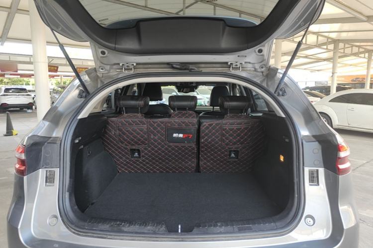 Used Haval F7 2021 1.5T Two-Wheel Drive i-Trend Trunk