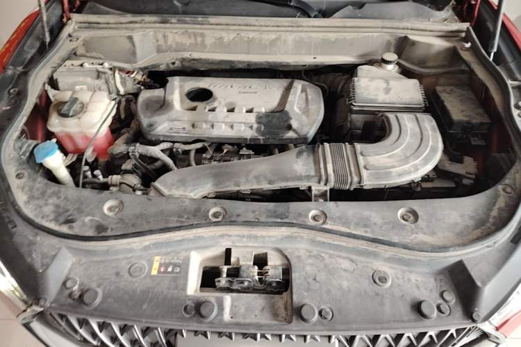 Used Haval F7 2021 2.0T Two-Wheel Drive i-Active Engine Bay
