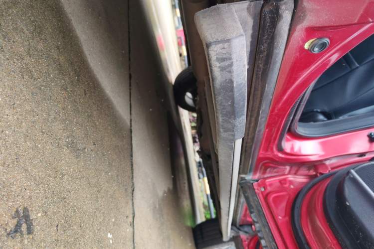 Used Haval F7 2021 1.5T Two-Wheel Drive i-Type Right Side Sill