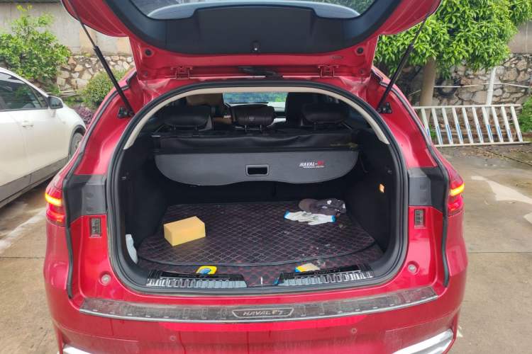 Used Haval F7 2021 1.5T Two-Wheel Drive i-Type Trunk