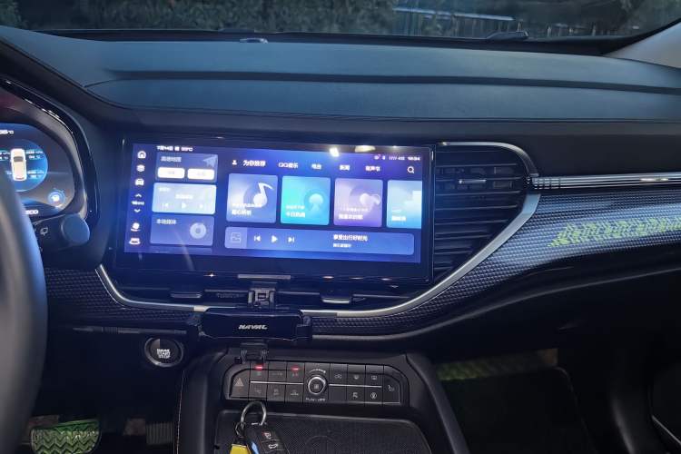 Used Haval F7 2021 1.5T Two-Wheel Drive i-Trend Audio And AC Panel
