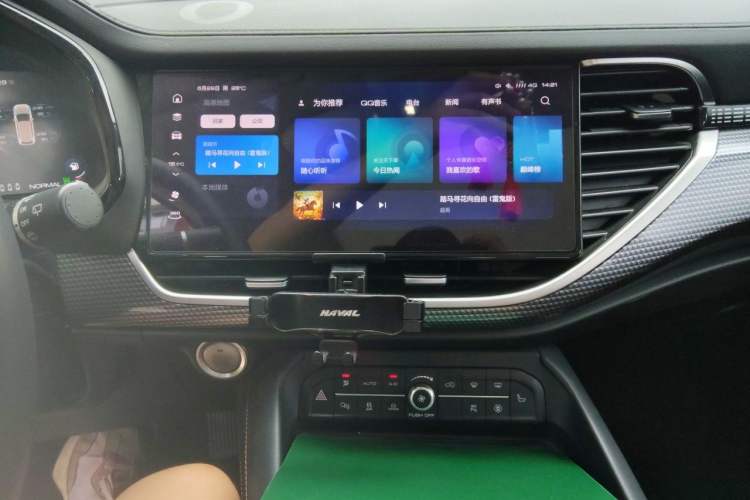 Used Haval F7 2021 1.5T Two-Wheel Drive i-Trend Audio And AC Panel