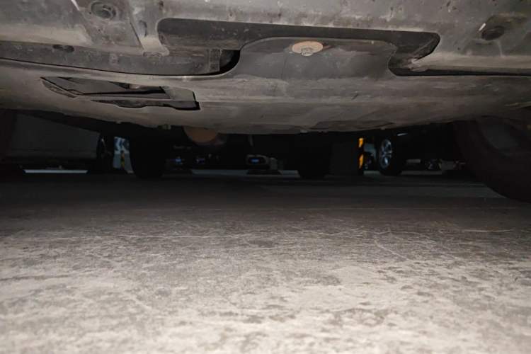 Used Haval F7 2021 2.0T Two-Wheel Drive i-Van Chassis Front