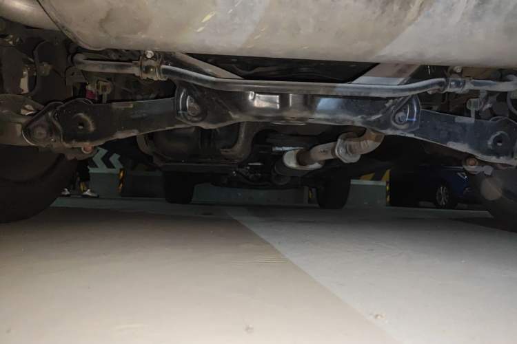 Used Haval F7 2021 2.0T Two-Wheel Drive i-Van Chassis Rear