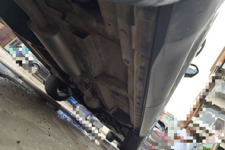 Used Haval F7 2021 2.0T Two-Wheel Drive i-Van Chassis Rear Right