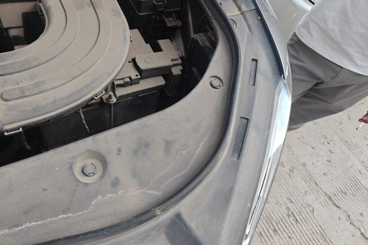 Used Haval F7 2021 2.0T All-Wheel Drive iJoy Engine Bay Left