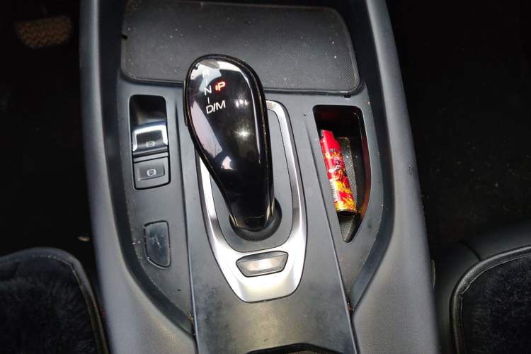 Used Haval F7 2021 1.5T Two-Wheel Drive i-Type Gear Lever