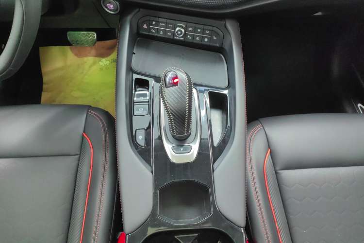 Used Haval F7 2021 2.0T All-Wheel Drive iJoy Gear Lever