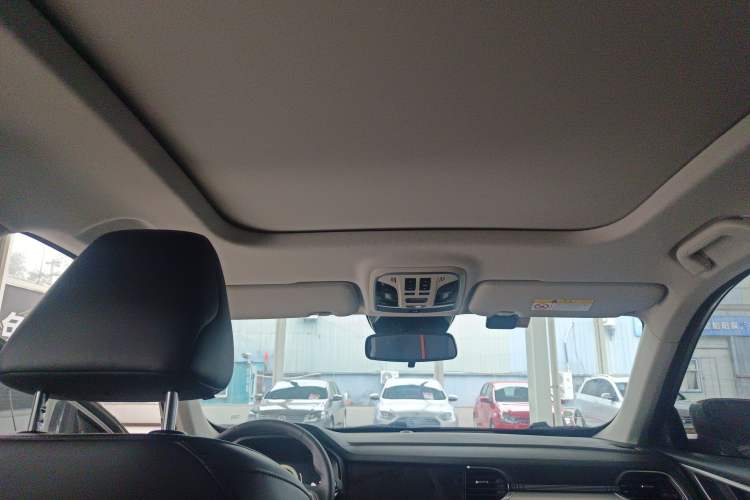 Used Haval F7 2021 1.5T Two-Wheel Drive iXuan Headliner