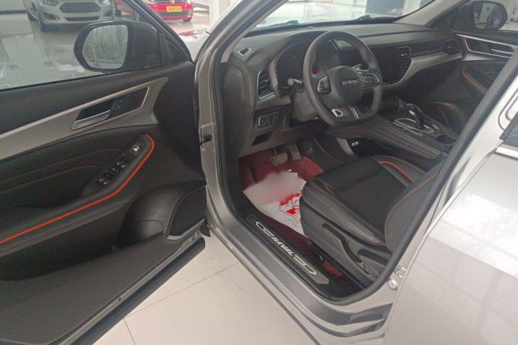 Used Haval F7 2021 1.5T Two-Wheel Drive iXuan Interior 2