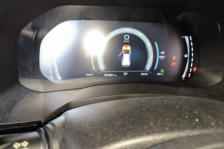 Used Haval F7 2021 1.5T Two-Wheel Drive i-Type Odometer Close Up