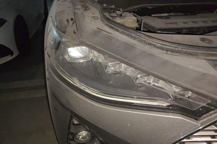 Used Haval F7 2021 2.0T Two-Wheel Drive i-Van Right Front Headlight