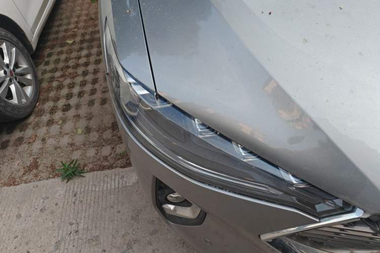 Used Haval F7 2021 2.0T All-Wheel Drive iJoy Right Front Headlight