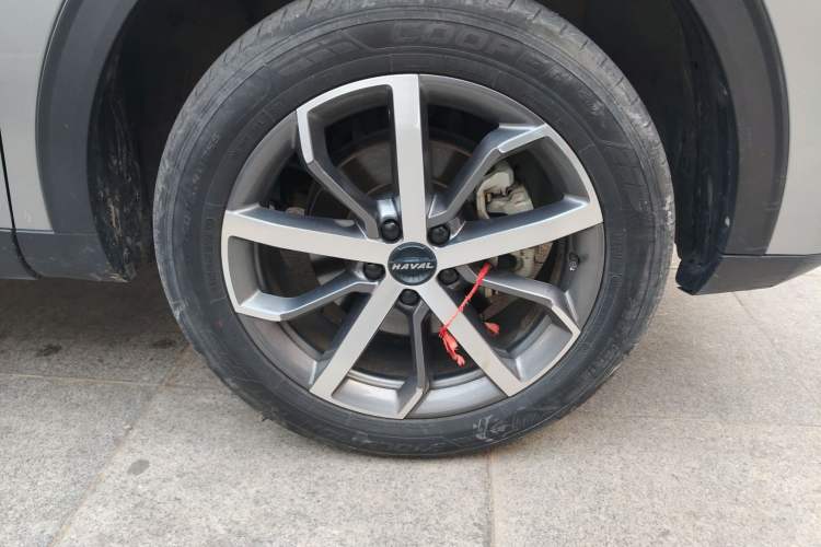 Used Haval F7 2021 1.5T Two-Wheel Drive i-Type Right Front Wheel Hub