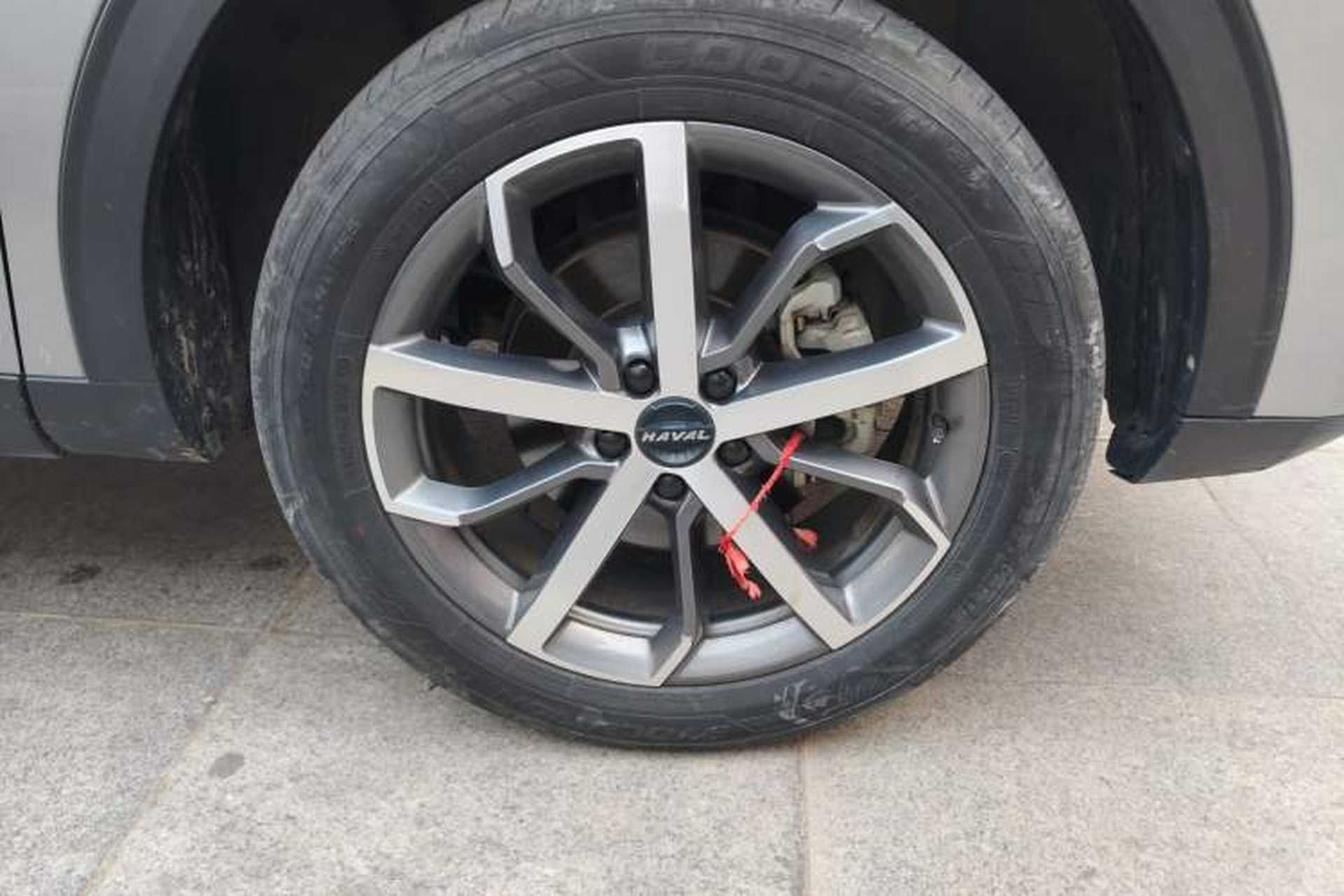 Used Haval F7 2021 1.5T Two-Wheel Drive i-Type Right Front Wheel Hub