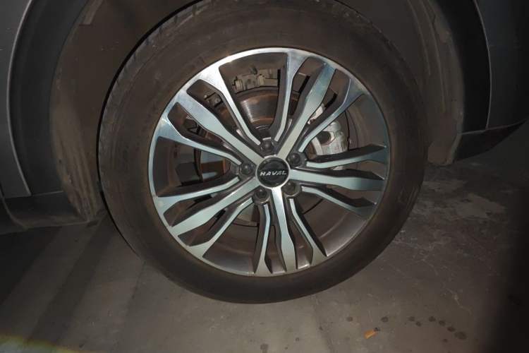 Used Haval F7 2021 2.0T Two-Wheel Drive i-Van Right Front Wheel Hub