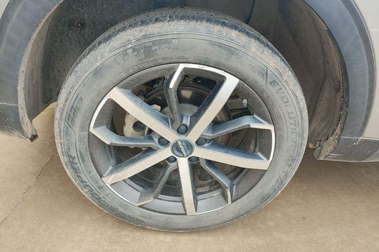Used Haval F7 2021 1.5T Two-Wheel Drive i-Type Right Rear Wheel Hub