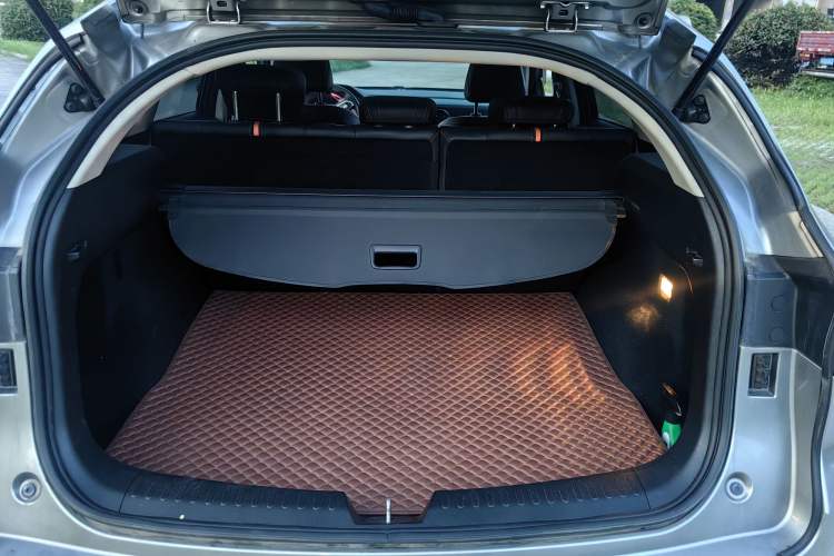 Used Haval F7 2021 1.5T Two-Wheel Drive i-Trend Trunk