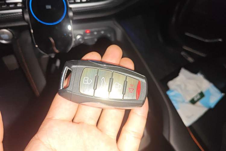 Used Haval F7 2021 2.0T Two-Wheel Drive i-Van Vehicle Key