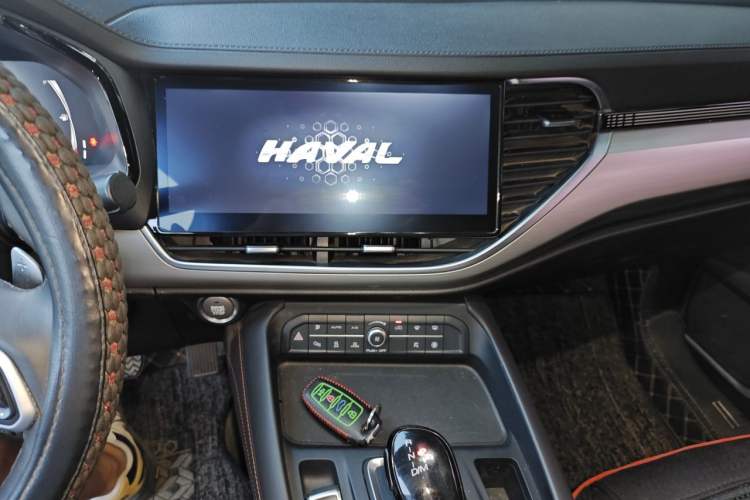Used Haval F7 2021 1.5T Two-Wheel Drive i-Trend Audio And AC Panel