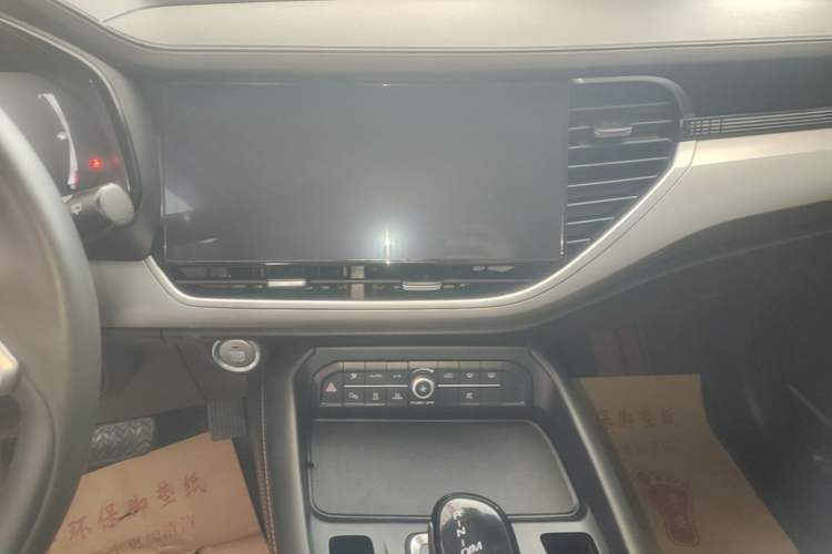 Used Haval F7 2021 1.5T Two-Wheel Drive iXuan Audio And AC Panel