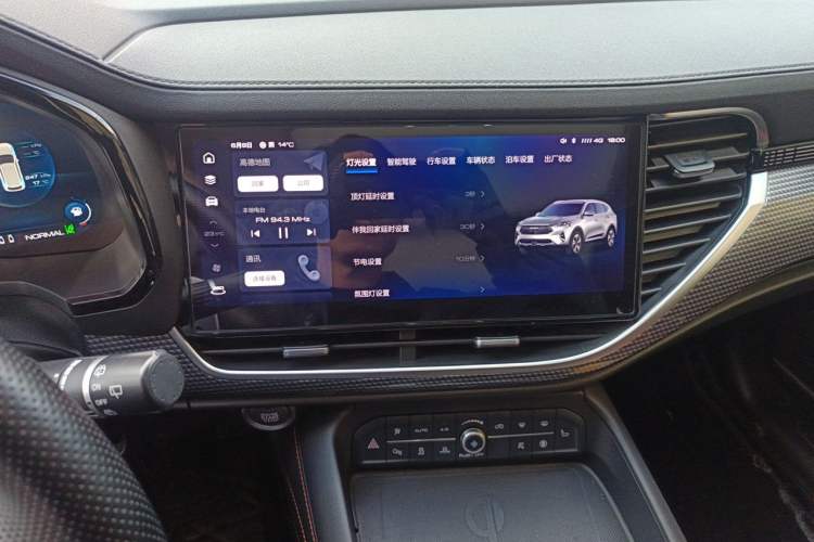 Used Haval F7 2021 2.0T Two-Wheel Drive i-Van Audio And AC Panel