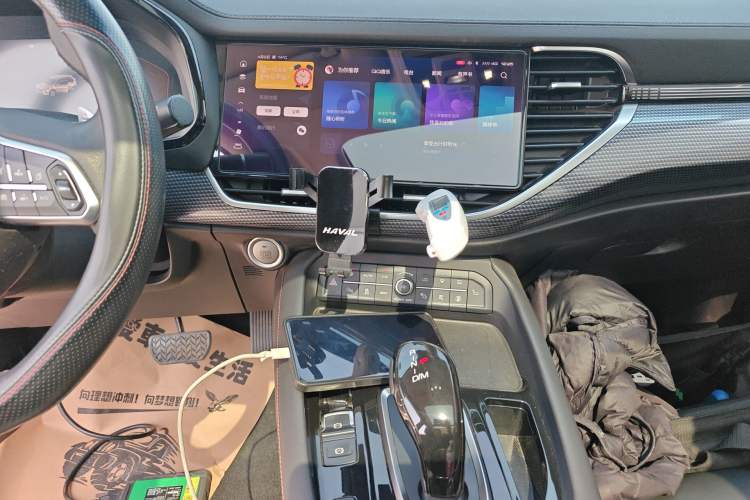 Used Haval F7 2021 2.0T All-Wheel Drive iJoy Audio And AC Panel