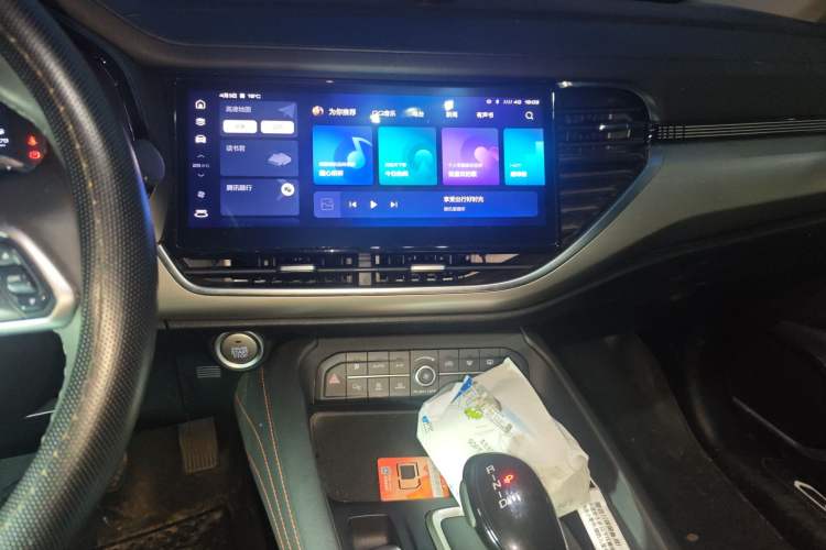 Used Haval F7 2021 1.5T Two-Wheel Drive iXuan Audio And AC Panel