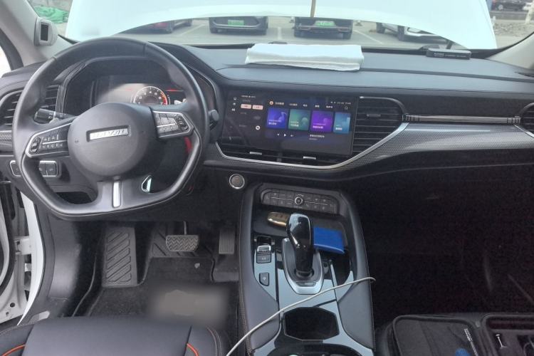 Used Haval F7 2021 2.0T All-Wheel Drive iJoy Center Console