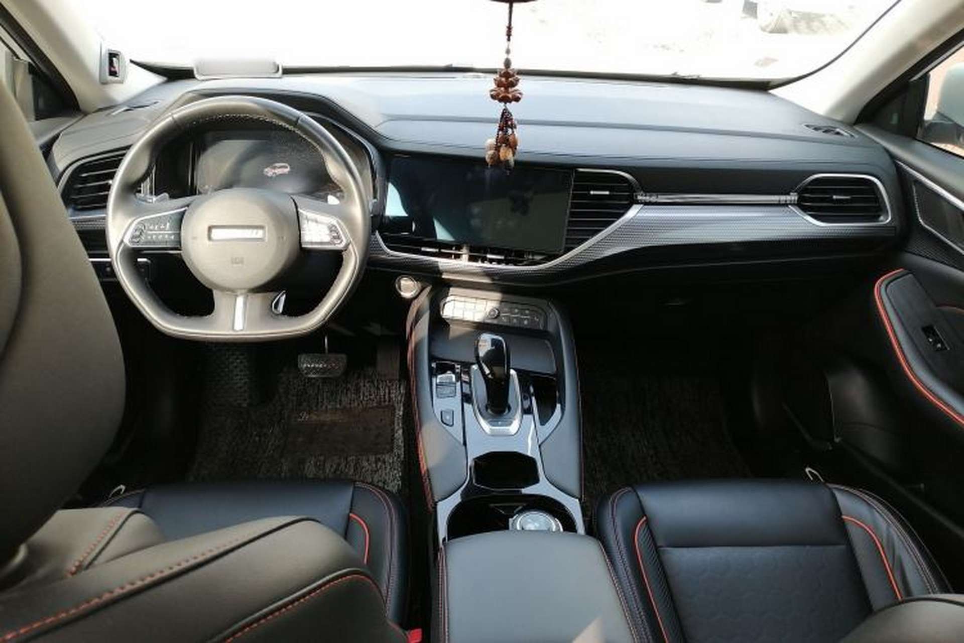 Used Haval F7 2021 2.0T All-Wheel Drive iJoy Center Console