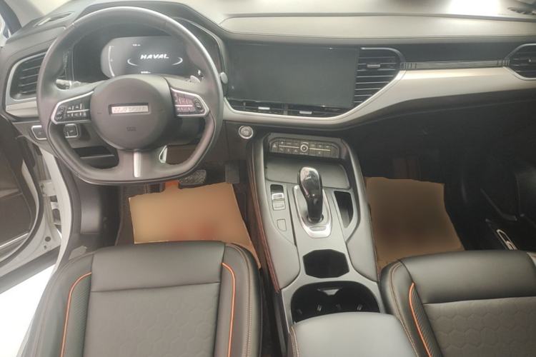 Used Haval F7 2021 1.5T Two-Wheel Drive iXuan Center Console