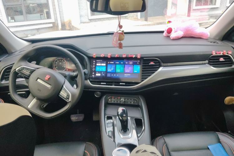 Used Haval F7 2021 1.5T Two-Wheel Drive i-Trend Center Console
