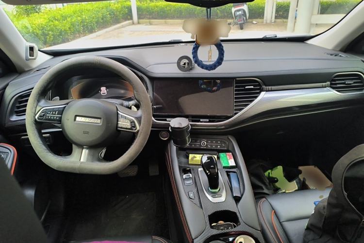 Used Haval F7 2021 2.0T All-Wheel Drive iJoy Center Console
