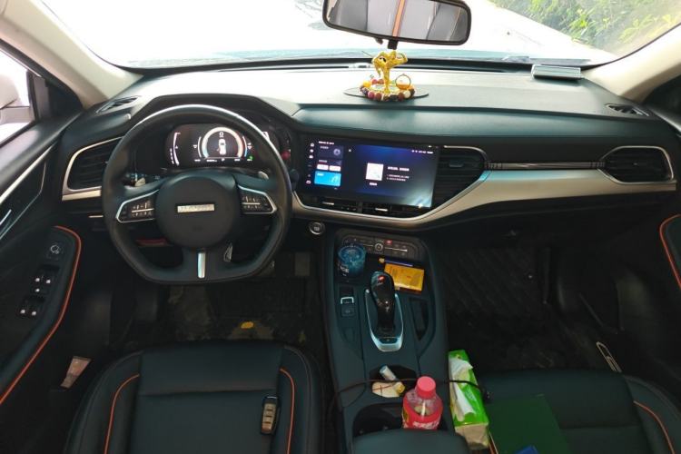 Used Haval F7 2021 1.5T Two-Wheel Drive i-Type Center Console