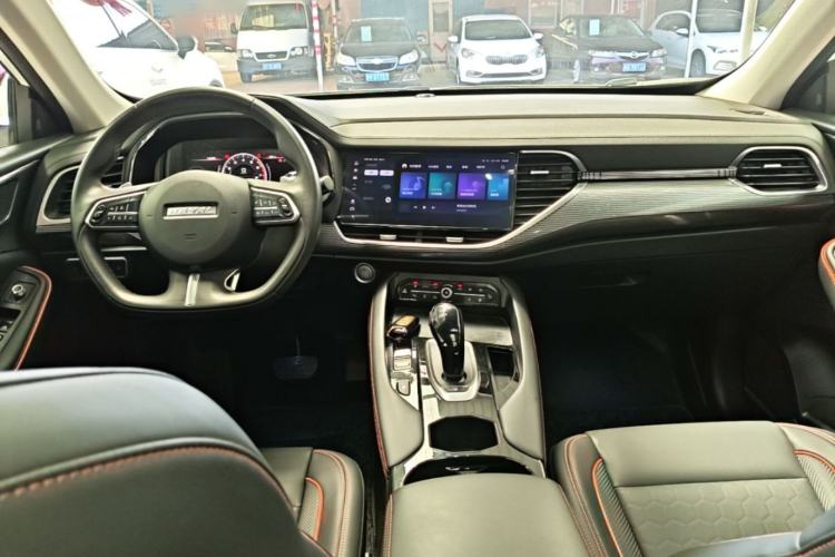 Used Haval F7 2021 1.5T Two-Wheel Drive i-Trend Center Console