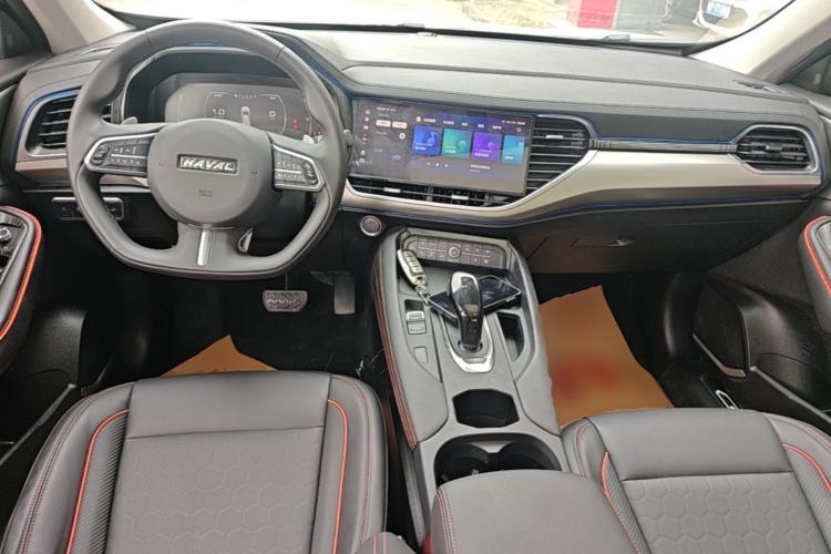 Used Haval F7 2021 2.0T Two-Wheel Drive i-Active Center Console