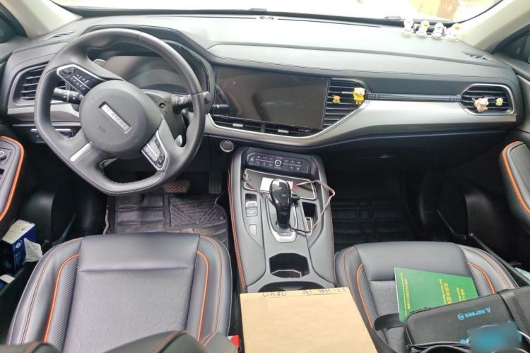 Used Haval F7 2021 1.5T Two-Wheel Drive i-Type Center Console