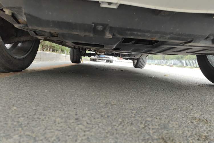 Used Haval F7 2021 2.0T Two-Wheel Drive i-Van Chassis Front