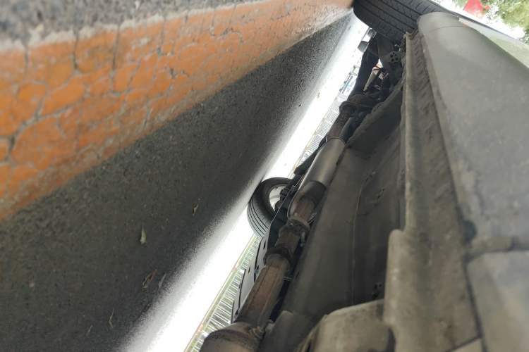Used Haval F7 2021 2.0T Two-Wheel Drive i-Van Chassis Front Right