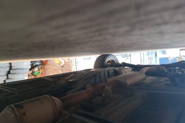 Used Haval F7 2021 2.0T Two-Wheel Drive i-Van Chassis Front Right