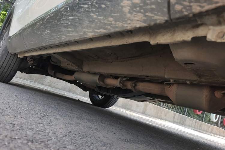 Used Haval F7 2021 2.0T Two-Wheel Drive i-Van Chassis Front Right