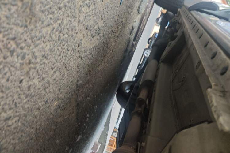 Used Haval F7 2021 2.0T Two-Wheel Drive i-Van Chassis Front Right