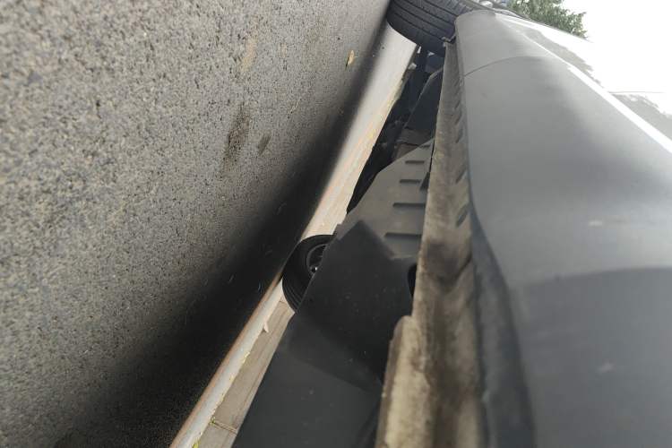 Used Haval F7 2021 2.0T Two-Wheel Drive i-Van Chassis Rear Left