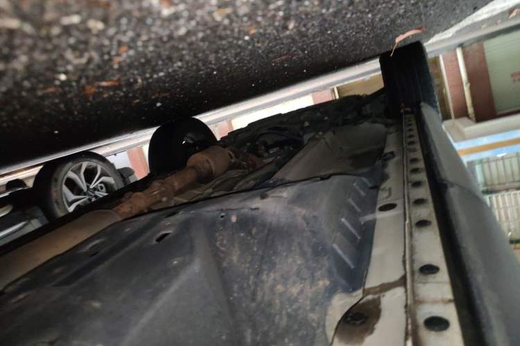Used Haval F7 2021 2.0T Two-Wheel Drive i-Van Chassis Rear Left