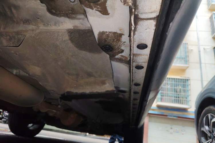 Used Haval F7 2021 2.0T Two-Wheel Drive i-Van Chassis Rear Right